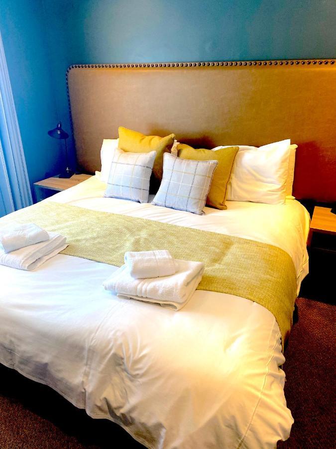 קולפורד Bells Hotel מראה חיצוני תמונה