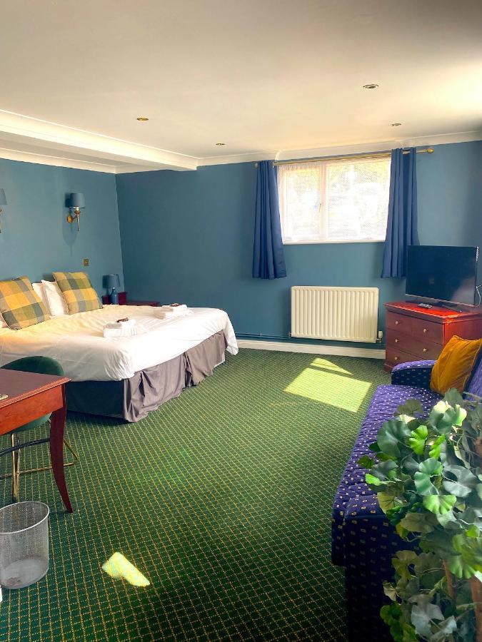 קולפורד Bells Hotel מראה חיצוני תמונה