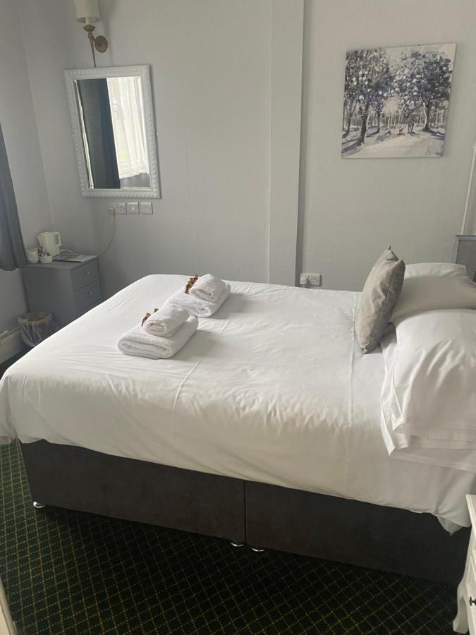 קולפורד Bells Hotel מראה חיצוני תמונה