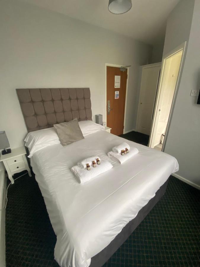 קולפורד Bells Hotel מראה חיצוני תמונה