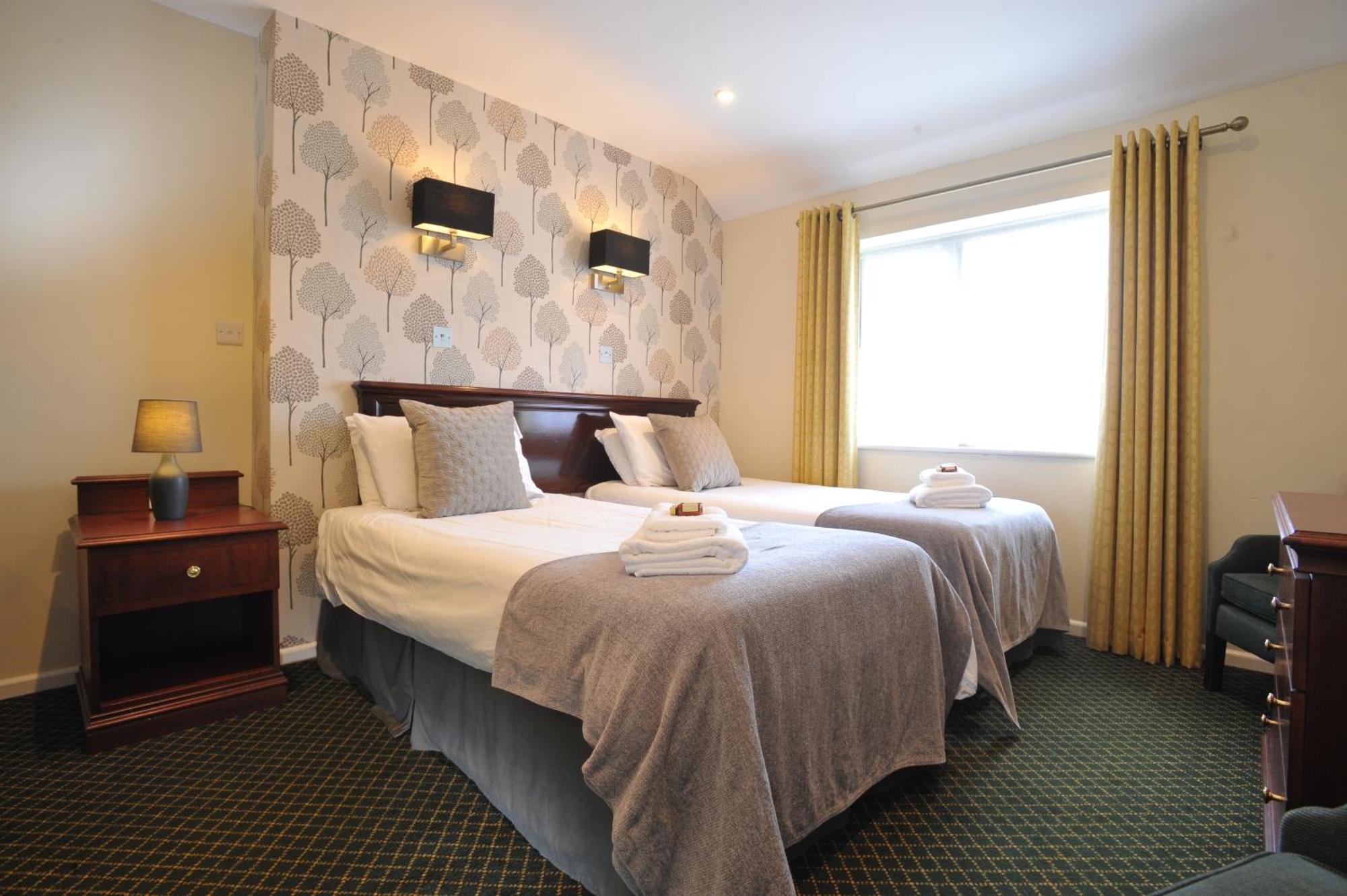 קולפורד Bells Hotel מראה חיצוני תמונה